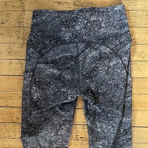 LuluLemon Gray Static Pattern Leggings